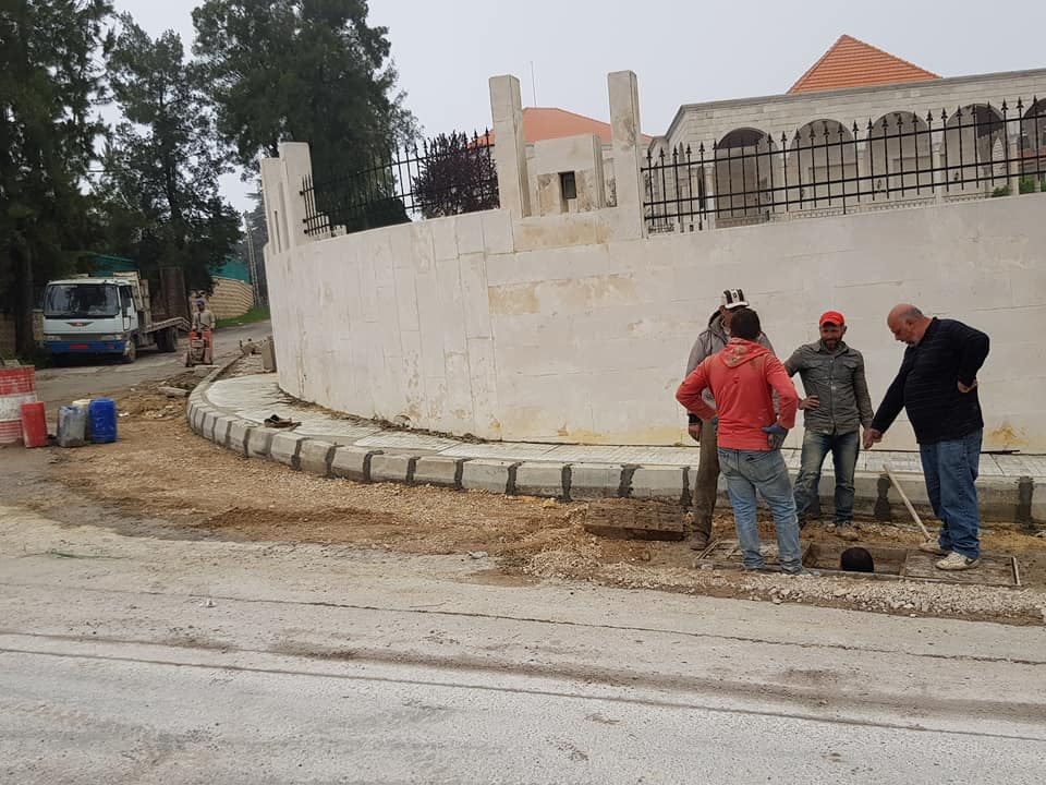 بلدية عاليه تُطلق خطة تأهيل المداخل بدءاً من حي الوطى