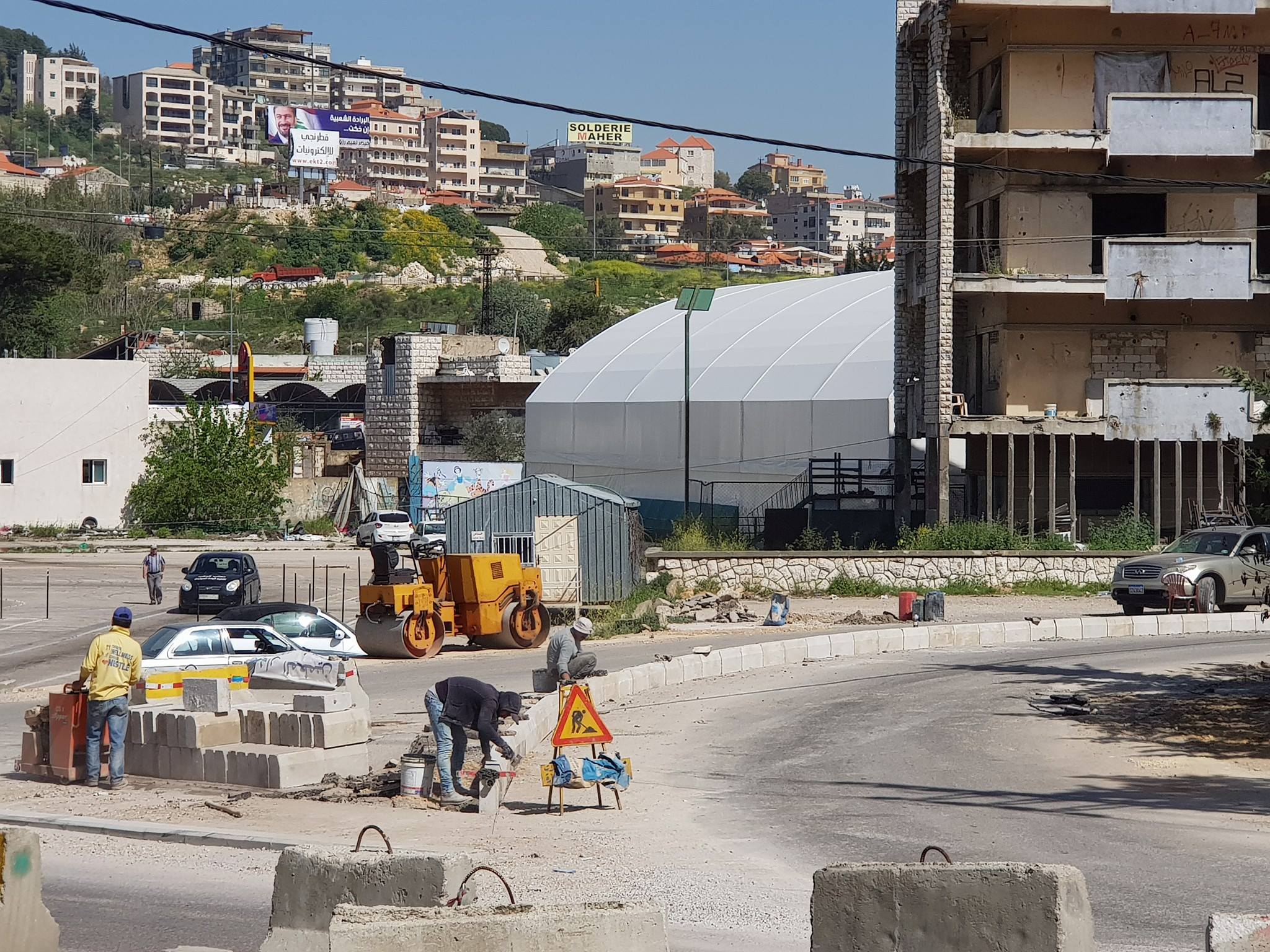 بلدية عاليه تُطلق خطة تأهيل المداخل بدءاً من حي الوطى