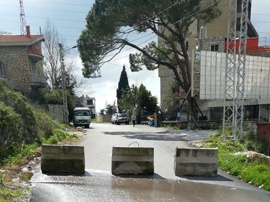 Aley closes its roads... Stay at home