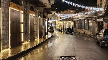 السوق القديم في مدينة عاليه يرتدي حلته الجديدة السوق القديم في مدينة عاليه يرتدي حلته الجديدة